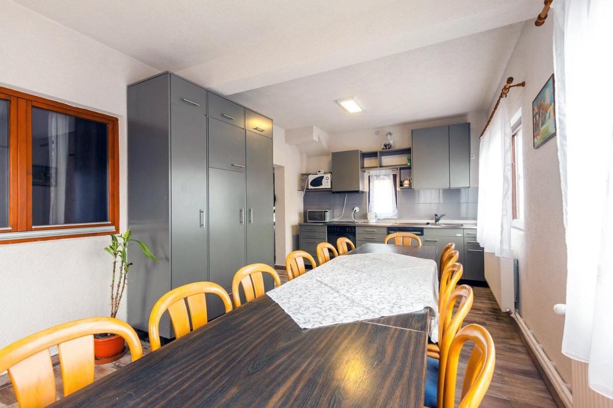Eross Kulcsoshaz Villa Lăzarea Exteriör bild