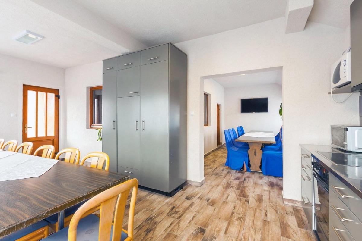 Eross Kulcsoshaz Villa Lăzarea Exteriör bild