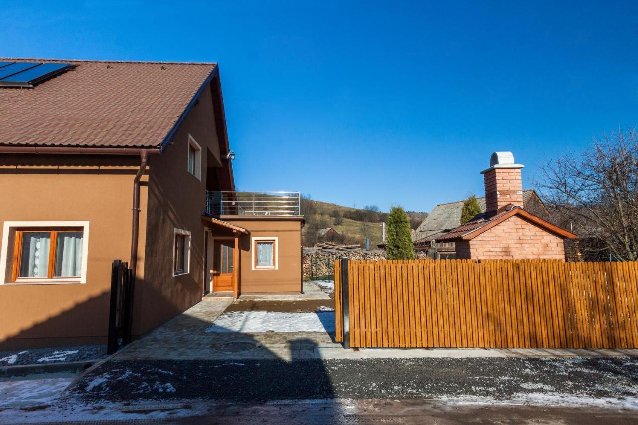Eross Kulcsoshaz Villa Lăzarea Exteriör bild