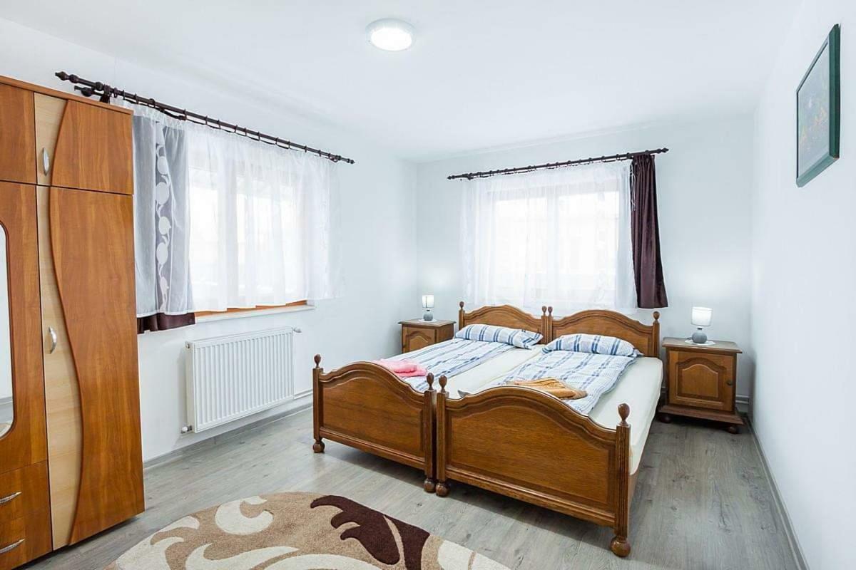 Eross Kulcsoshaz Villa Lăzarea Exteriör bild